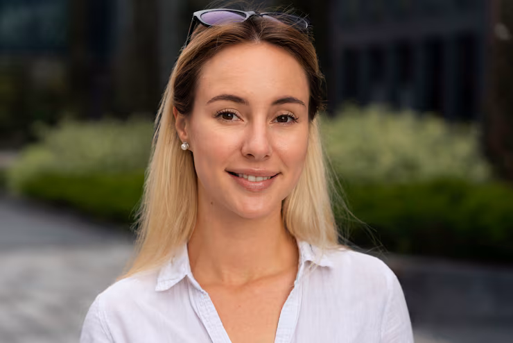 Profile photo of Jen Sanderson